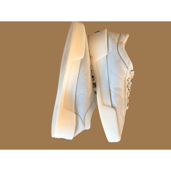 Fear of God 101 Low-Top Suede Sneakers Warm Light Gray Men\'s 8/41 main image 7